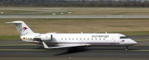 800px-Eurowings_CRJ200ER_(D-ACRH)