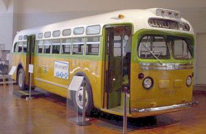 Bus from Montgomery CC BY-SA 3.0, https://commons.wikimedia.org/w/index.php?curid=540885