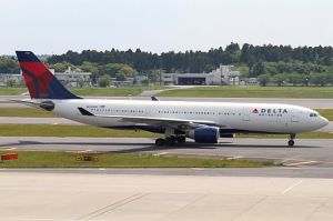 By Kentaro Iemoto from Tokyo, Japan (Delta A330-200(N855NW)) [CC BY-SA 2.0 (http://creativecommons.org/licenses/by-sa/2.0)], via Wikimedia Commons